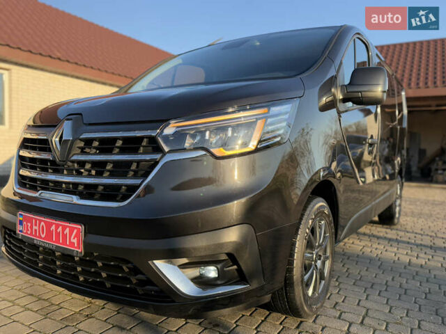 Черный Рено Трафик, объемом двигателя 2 л и пробегом 179 тыс. км за 23450 $, фото 119 на Automoto.ua