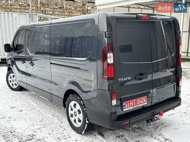 Черный Рено Трафик, объемом двигателя 2 л и пробегом 65 тыс. км за 32800 $, фото 65 на Automoto.ua
