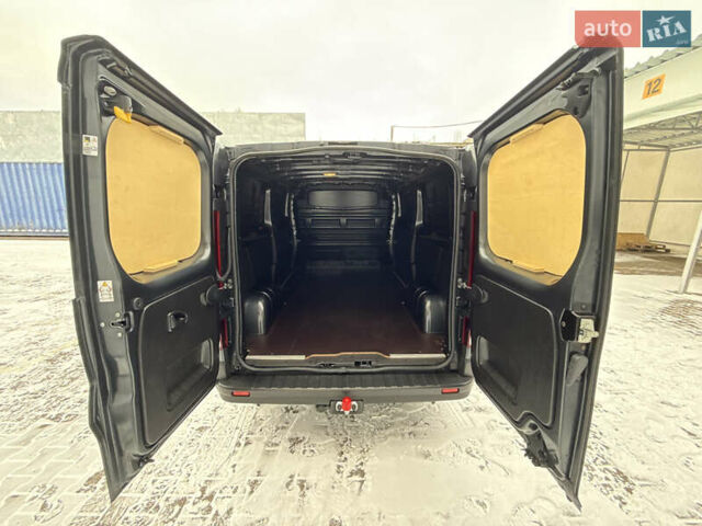 Черный Рено Трафик, объемом двигателя 2 л и пробегом 65 тыс. км за 32800 $, фото 44 на Automoto.ua