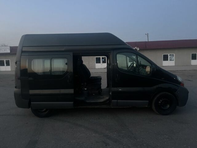 Рено Трафик 2006 в Павлограде на Automoto.ua Черный Рено Трафик, объемом двигателя 2.5 л и пробегом 290 тыс. км за 7999 $, фото 2 на Automoto.ua