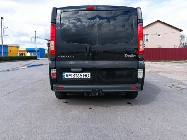Чорний Рено Трафік, об'ємом двигуна 2.5 л та пробігом 300 тис. км за 13500 $, фото 8 на Automoto.ua