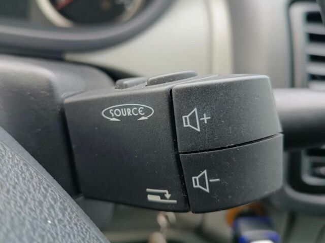 Чорний Рено Трафік, об'ємом двигуна 2.5 л та пробігом 300 тис. км за 13500 $, фото 16 на Automoto.ua