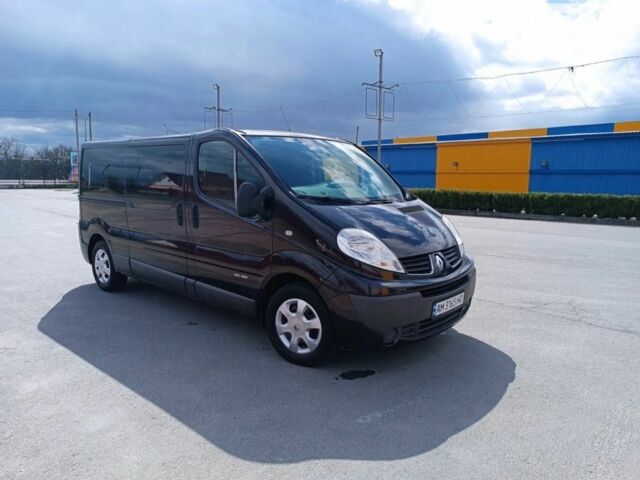 Чорний Рено Трафік, об'ємом двигуна 2.5 л та пробігом 300 тис. км за 13500 $, фото 9 на Automoto.ua