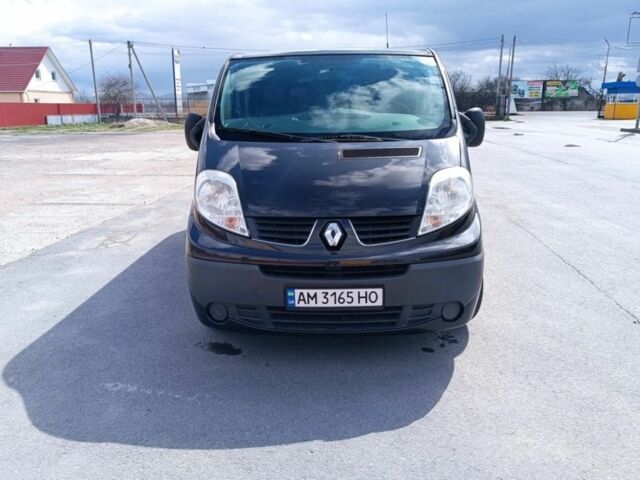 Чорний Рено Трафік, об'ємом двигуна 2.5 л та пробігом 300 тис. км за 13500 $, фото 5 на Automoto.ua