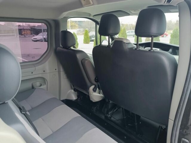 Чорний Рено Трафік, об'ємом двигуна 2.5 л та пробігом 300 тис. км за 13500 $, фото 14 на Automoto.ua