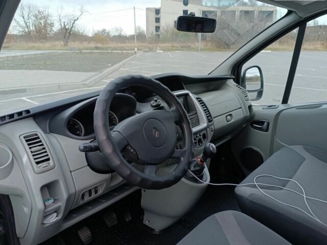 Чорний Рено Трафік, об'ємом двигуна 2.5 л та пробігом 300 тис. км за 13500 $, фото 17 на Automoto.ua