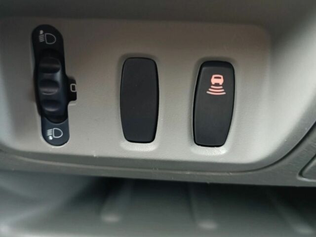 Чорний Рено Трафік, об'ємом двигуна 2.5 л та пробігом 300 тис. км за 13500 $, фото 12 на Automoto.ua