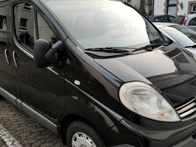 Чорний Рено Трафік, об'ємом двигуна 2 л та пробігом 370 тис. км за 10445 $, фото 2 на Automoto.ua