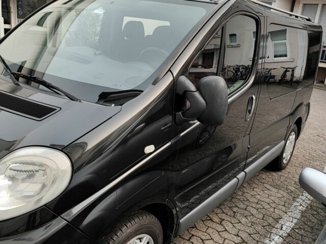 Чорний Рено Трафік, об'ємом двигуна 2 л та пробігом 370 тис. км за 10445 $, фото 3 на Automoto.ua