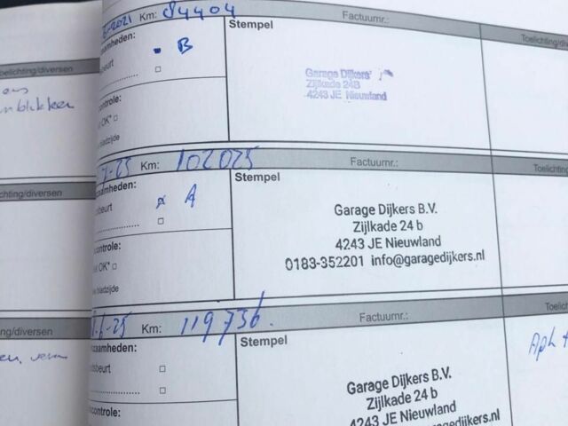 Черный Рено Трафик, объемом двигателя 2 л и пробегом 126 тыс. км за 13700 $, фото 17 на Automoto.ua