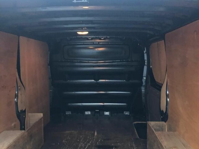 Черный Рено Трафик, объемом двигателя 2 л и пробегом 126 тыс. км за 13700 $, фото 9 на Automoto.ua