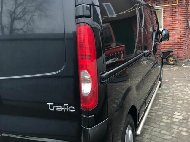 Черный Рено Трафик, объемом двигателя 2 л и пробегом 126 тыс. км за 13700 $, фото 5 на Automoto.ua