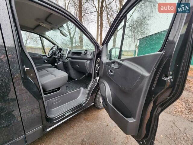 Черный Рено Трафик, объемом двигателя 2 л и пробегом 97 тыс. км за 19800 $, фото 21 на Automoto.ua