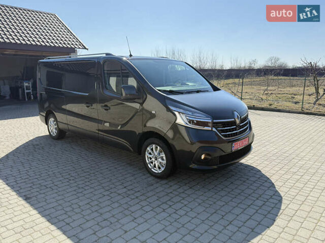 Черный Рено Трафик, объемом двигателя 2 л и пробегом 212 тыс. км за 20999 $, фото 36 на Automoto.ua