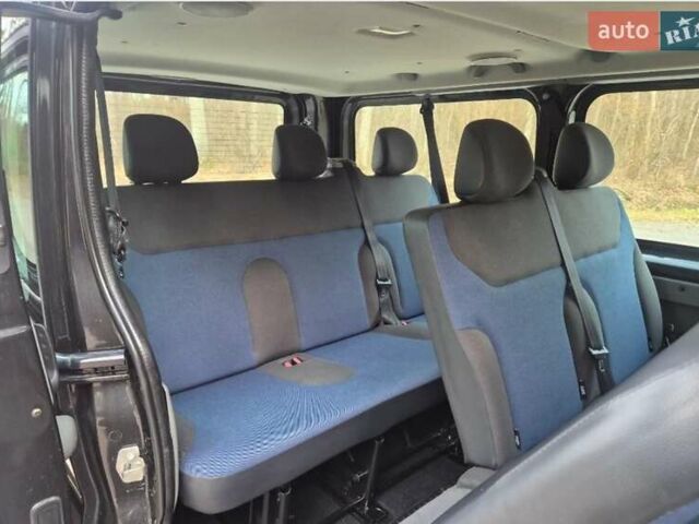 Черный Рено Трафик, объемом двигателя 2 л и пробегом 286 тыс. км за 2700 $, фото 11 на Automoto.ua