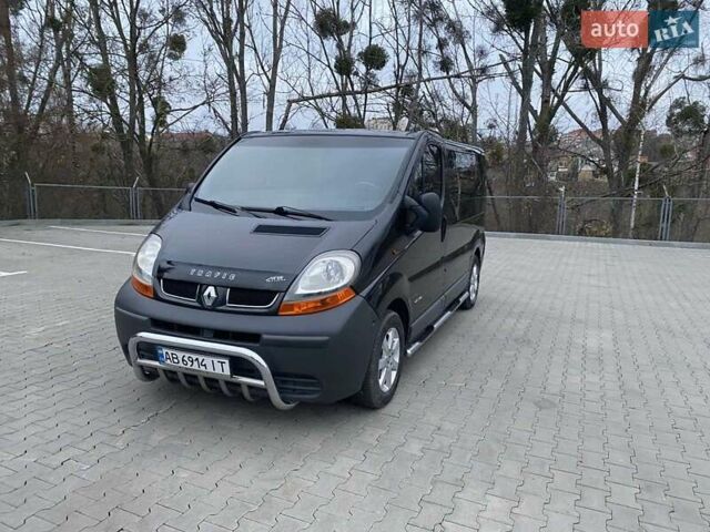 Черный Рено Трафик, объемом двигателя 1.9 л и пробегом 286 тыс. км за 7250 $, фото 2 на Automoto.ua
