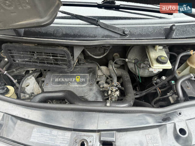 Чорний Рено Трафік, об'ємом двигуна 1.87 л та пробігом 280 тис. км за 6300 $, фото 6 на Automoto.ua
