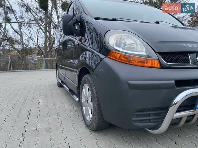 Черный Рено Трафик, объемом двигателя 1.9 л и пробегом 286 тыс. км за 7250 $, фото 24 на Automoto.ua