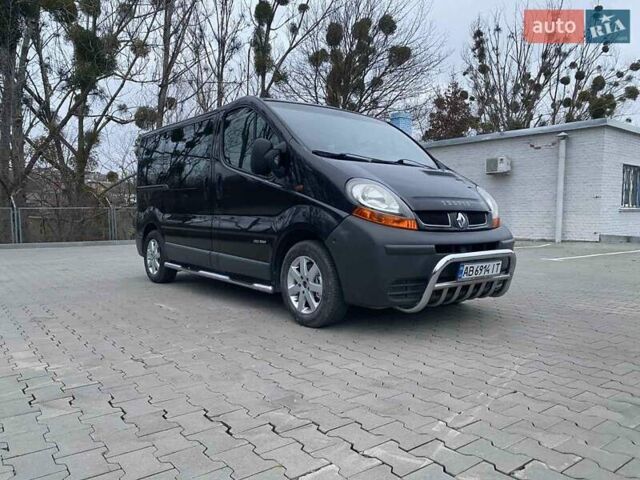 Черный Рено Трафик, объемом двигателя 1.9 л и пробегом 286 тыс. км за 7250 $, фото 4 на Automoto.ua