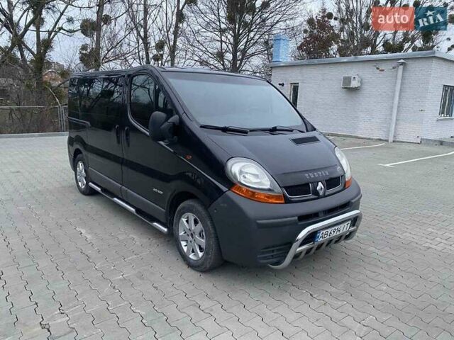 Черный Рено Трафик, объемом двигателя 1.9 л и пробегом 286 тыс. км за 7250 $, фото 9 на Automoto.ua