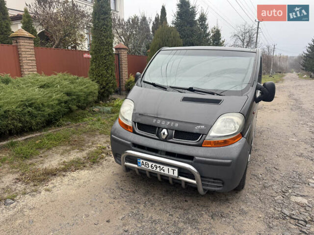 Чорний Рено Трафік, об'ємом двигуна 1.87 л та пробігом 280 тис. км за 6300 $, фото 3 на Automoto.ua