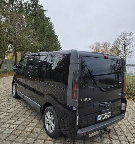 Черный Рено Трафик, объемом двигателя 1.9 л и пробегом 233 тыс. км за 3067 $, фото 7 на Automoto.ua