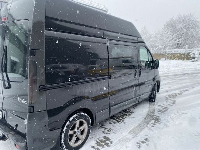 Черный Рено Трафик, объемом двигателя 1.9 л и пробегом 500 тыс. км за 5700 $, фото 4 на Automoto.ua