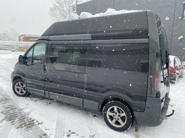 Черный Рено Трафик, объемом двигателя 1.9 л и пробегом 500 тыс. км за 5700 $, фото 6 на Automoto.ua