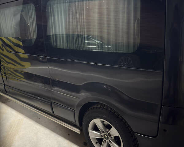 Чорний Рено Трафік, об'ємом двигуна 2.46 л та пробігом 333 тис. км за 8600 $, фото 6 на Automoto.ua