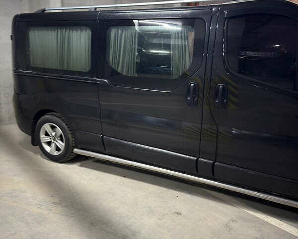 Чорний Рено Трафік, об'ємом двигуна 2.46 л та пробігом 333 тис. км за 8600 $, фото 2 на Automoto.ua