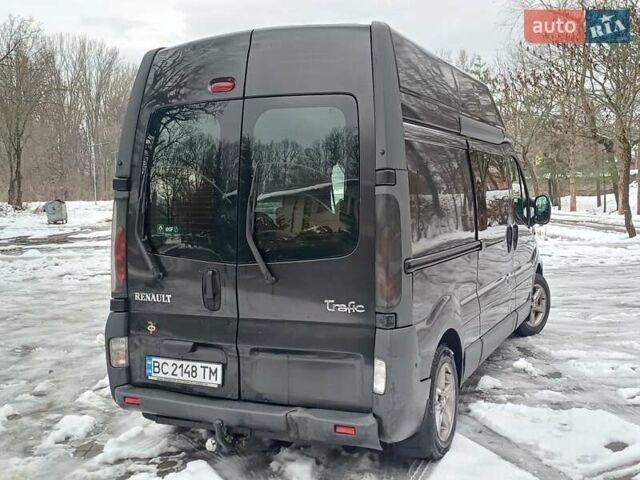 Чорний Рено Трафік, об'ємом двигуна 1.87 л та пробігом 350 тис. км за 6400 $, фото 4 на Automoto.ua