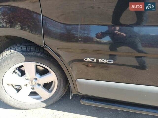 Черный Рено Трафик, объемом двигателя 2.5 л и пробегом 306 тыс. км за 7600 $, фото 13 на Automoto.ua