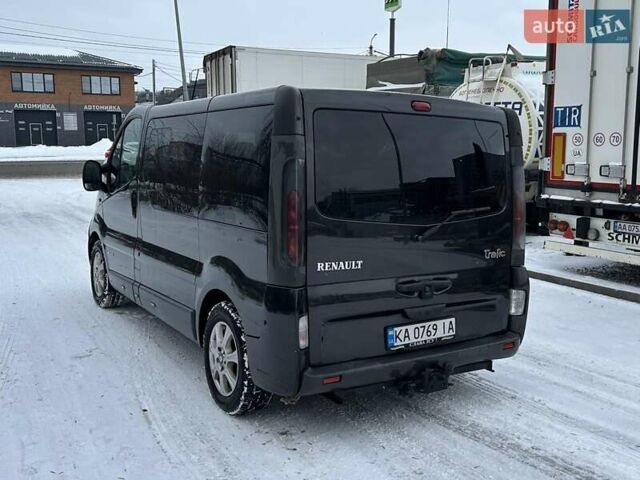 Чорний Рено Трафік, об'ємом двигуна 1.87 л та пробігом 345 тис. км за 8300 $, фото 2 на Automoto.ua