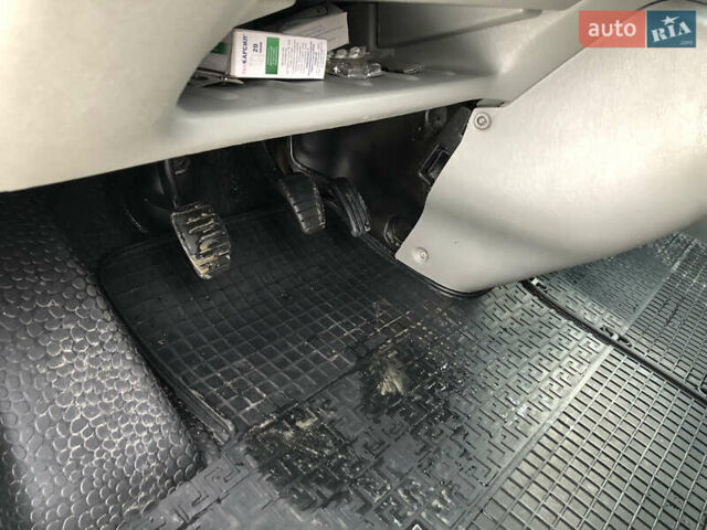 Чорний Рено Трафік, об'ємом двигуна 1.87 л та пробігом 372 тис. км за 6900 $, фото 2 на Automoto.ua