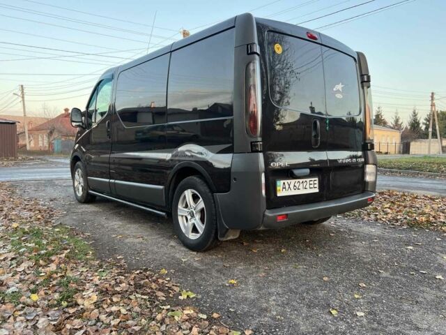 Черный Рено Трафик, объемом двигателя 1.9 л и пробегом 280 тыс. км за 7600 $, фото 2 на Automoto.ua