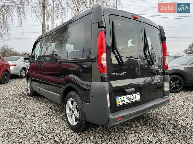 Черный Рено Трафик, объемом двигателя 2 л и пробегом 228 тыс. км за 10500 $, фото 10 на Automoto.ua
