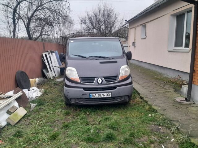 Черный Рено Трафик, объемом двигателя 2 л и пробегом 240 тыс. км за 8800 $, фото 3 на Automoto.ua