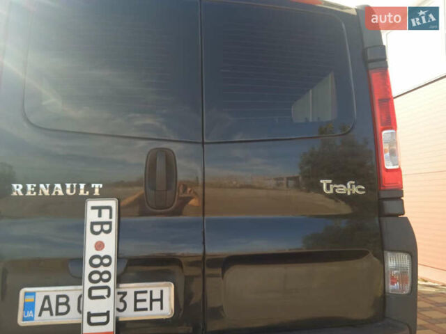 Чорний Рено Трафік, об'ємом двигуна 2 л та пробігом 350 тис. км за 8066 $, фото 7 на Automoto.ua