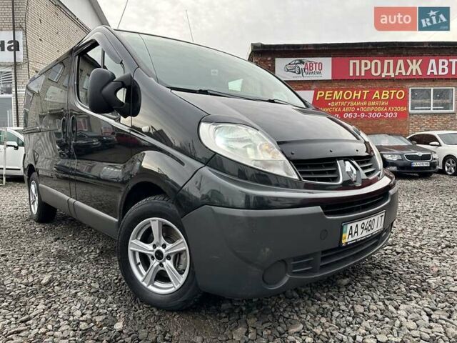 Черный Рено Трафик, объемом двигателя 2 л и пробегом 228 тыс. км за 10500 $, фото 21 на Automoto.ua
