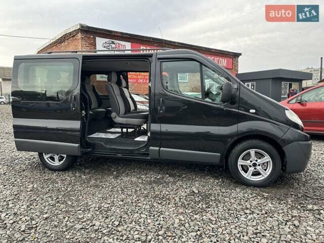 Черный Рено Трафик, объемом двигателя 2 л и пробегом 228 тыс. км за 10500 $, фото 3 на Automoto.ua