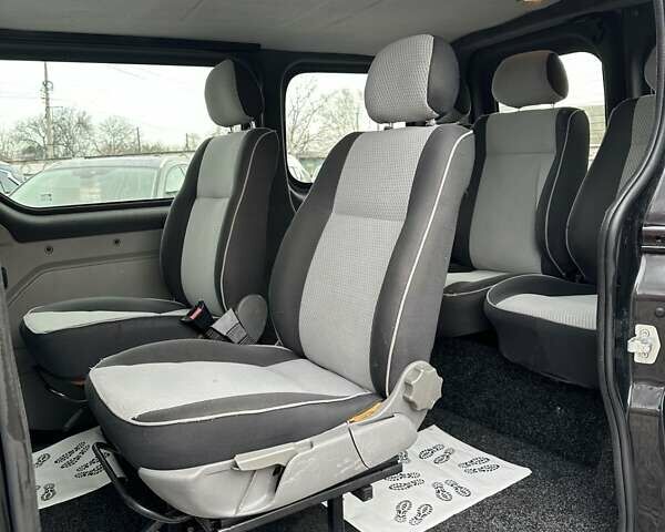 Черный Рено Трафик, объемом двигателя 2 л и пробегом 228 тыс. км за 10500 $, фото 15 на Automoto.ua