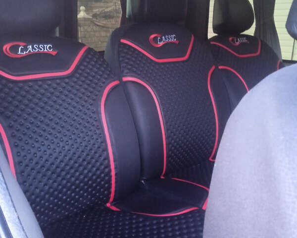 Чорний Рено Трафік, об'ємом двигуна 2 л та пробігом 206 тис. км за 11800 $, фото 5 на Automoto.ua