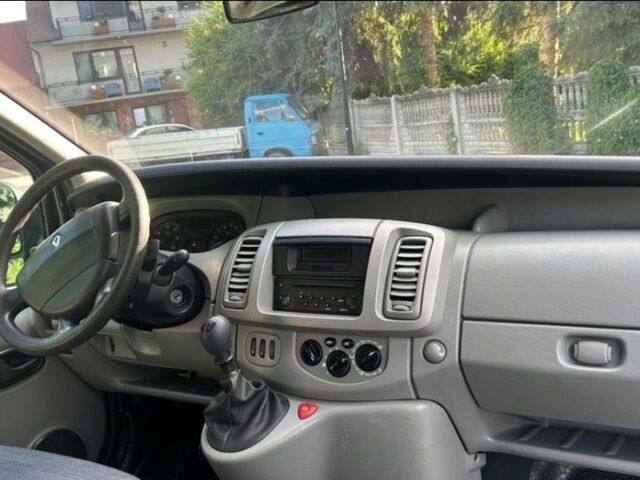 Черный Рено Трафик, объемом двигателя 2 л и пробегом 275 тыс. км за 3500 $, фото 8 на Automoto.ua