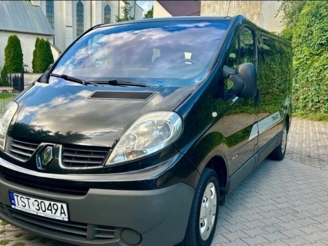 Черный Рено Трафик, объемом двигателя 2 л и пробегом 275 тыс. км за 3500 $, фото 1 на Automoto.ua