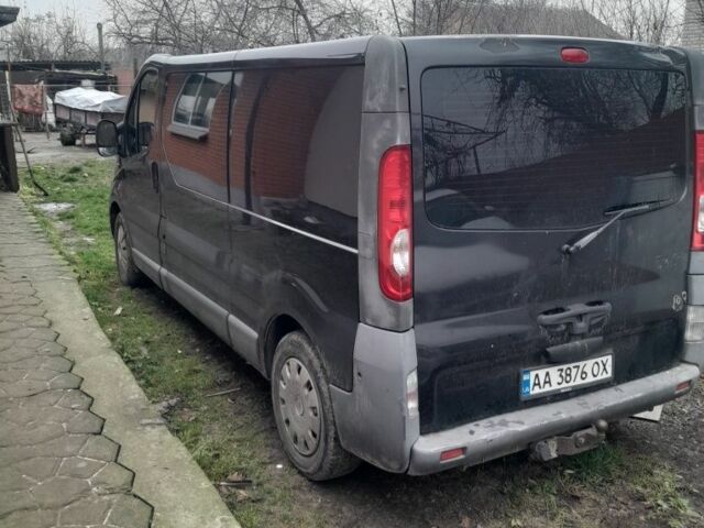 Черный Рено Трафик, объемом двигателя 2 л и пробегом 240 тыс. км за 8800 $, фото 1 на Automoto.ua