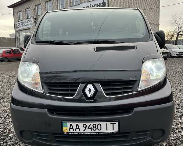 Черный Рено Трафик, объемом двигателя 2 л и пробегом 228 тыс. км за 10500 $, фото 8 на Automoto.ua