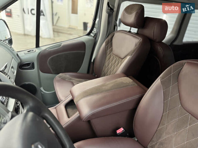 Черный Рено Трафик, объемом двигателя 2 л и пробегом 256 тыс. км за 13899 $, фото 19 на Automoto.ua