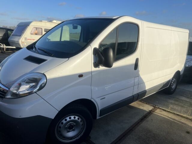 Рено Трафик 2008 в Львове на Automoto.ua Черный Рено Трафик, объемом двигателя 2 л и пробегом 275 тыс. км за 4196 $, фото 9 на Automoto.ua