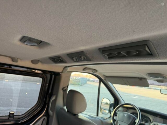 Рено Трафик 2008 в Кропивницком (Кировограде) на Automoto.ua Черный Рено Трафик, объемом двигателя 2 л и пробегом 287 тыс. км за 6800 $, фото 17 на Automoto.ua