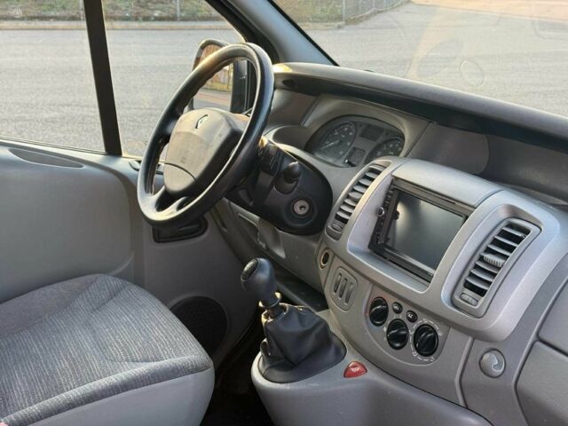 Рено Трафик 2008 в Кропивницком (Кировограде) на Automoto.ua Черный Рено Трафик, объемом двигателя 2 л и пробегом 287 тыс. км за 6800 $, фото 10 на Automoto.ua